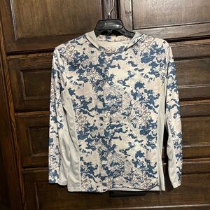 Huk Blue and Gray Patterned Long Sleeve fishing shirt